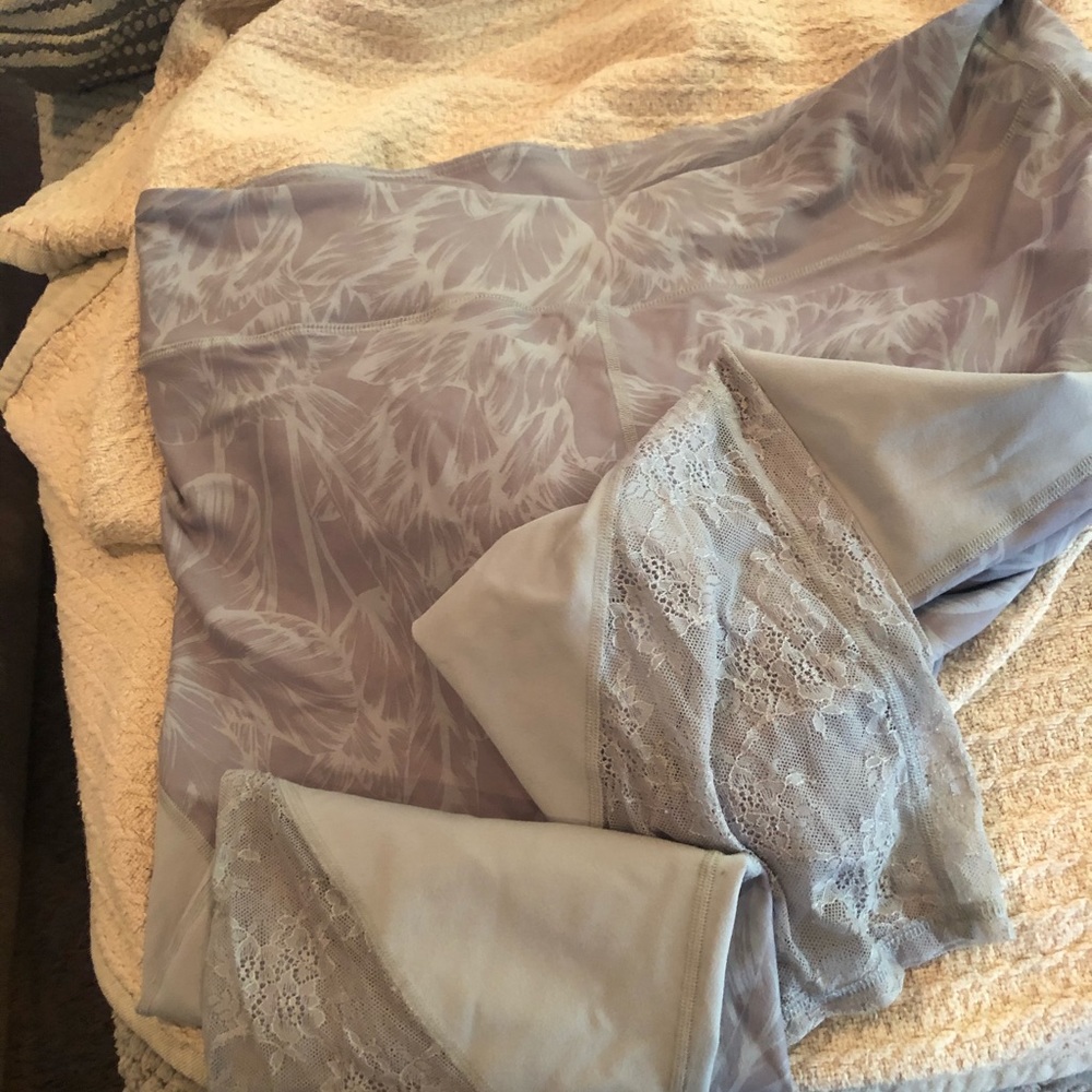 Fabletics Capri length leggings